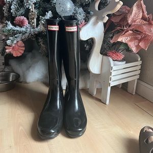 Hunter rain boots. Size 7 . Used once